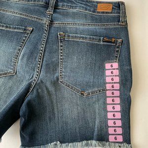 SEVEN 7 Women's Weekend Shorts NWT Size 6